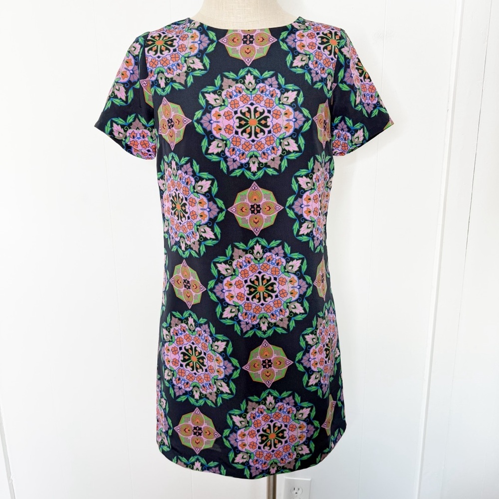 J Crew Short Sleeve Gallery Shift Dress Floral Medallion Print Size 2‎ Blue Pink